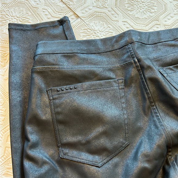 BLANK NYC Vegan Leather Pull On Jeggings Sz 30 NWOT - Picture 5 of 15